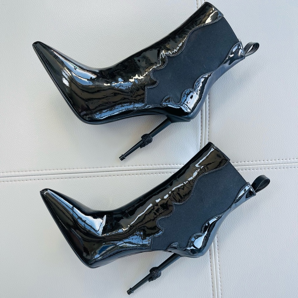 New! Phillipp Plein
5" patent leather
stiletto SKULL
ankle boots | booties 39